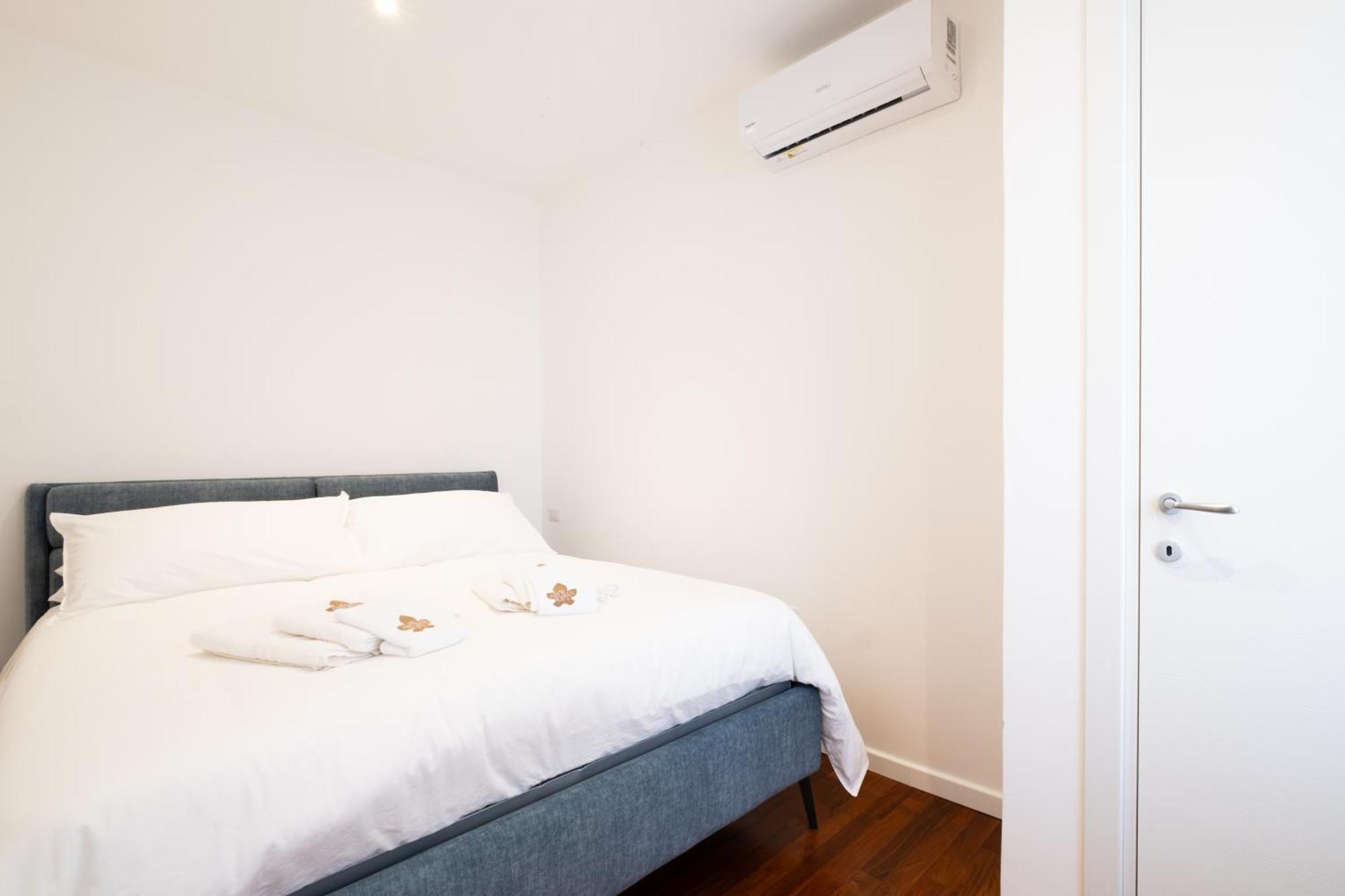 The Apulian Loft Bari - Via Celentano Apartment Bagian luar foto