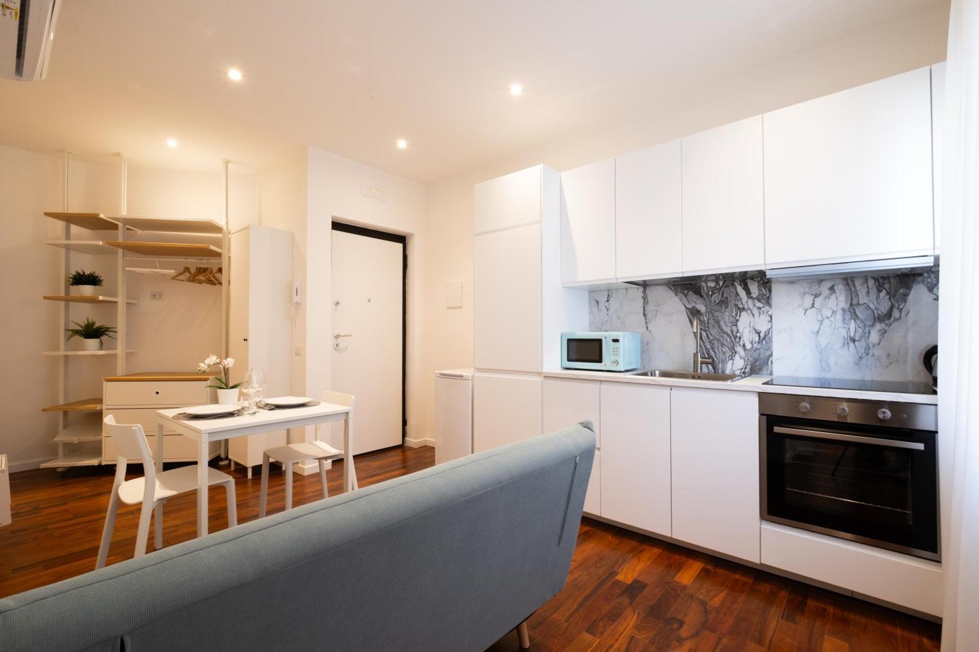 The Apulian Loft Bari - Via Celentano Apartment Bagian luar foto